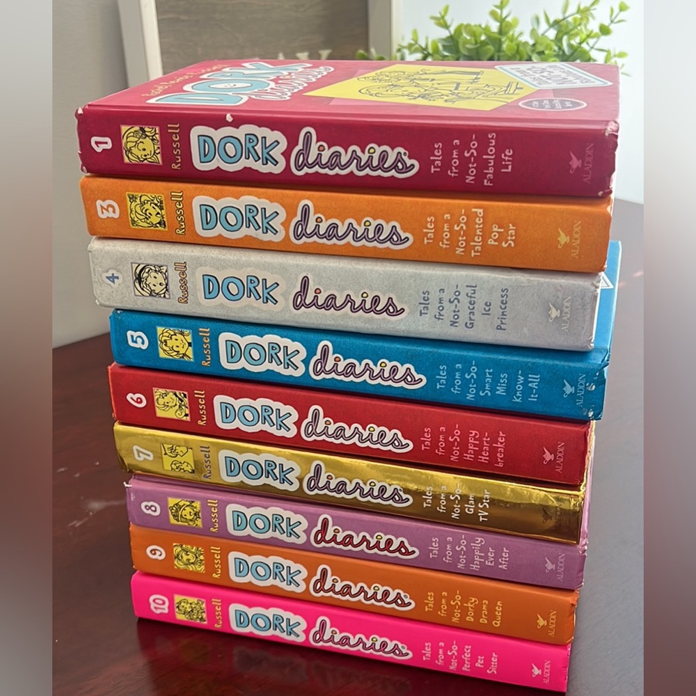Dork Diaries Book Set